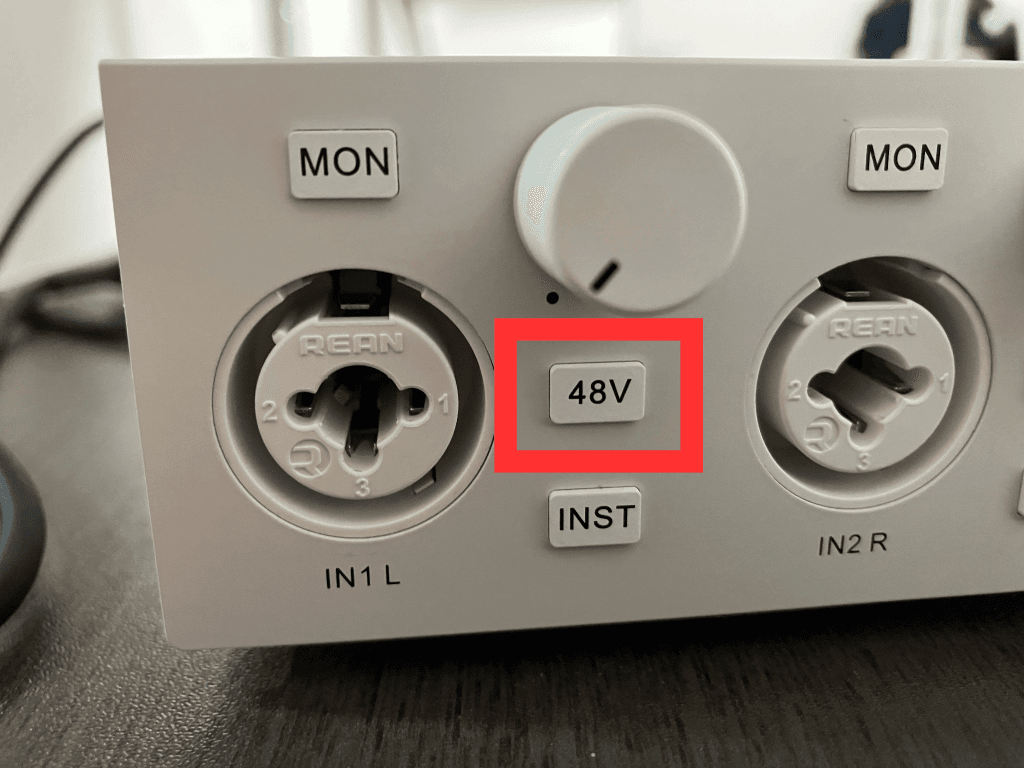 E2x2 OTG IN 1側の「48V」ボタン