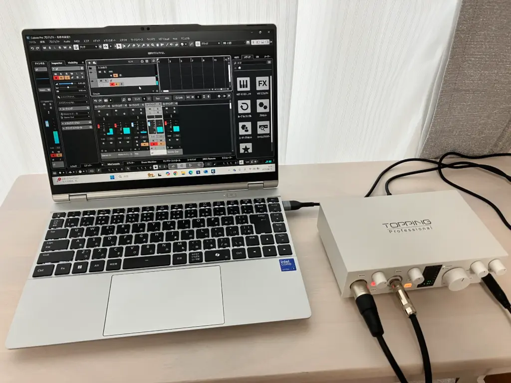 DAIV Z4-I7I01SR-Bにオーディオインターフェースをつないだところ