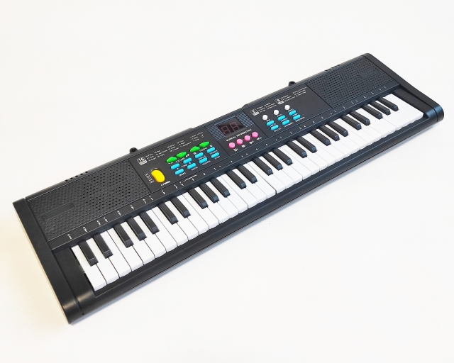電子キーボードの例